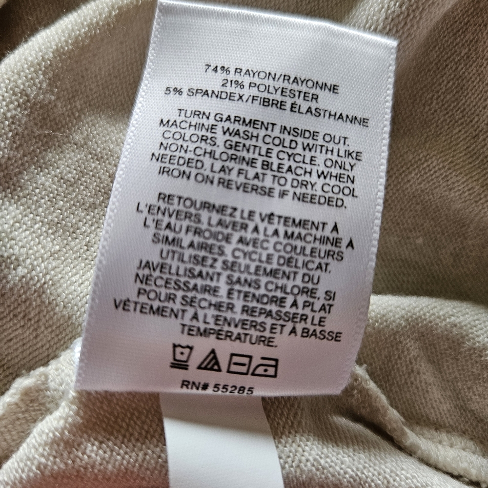 Express One Eleven Lightweight V-Neck Cream Sweater Sz S - Picture 3 of 7